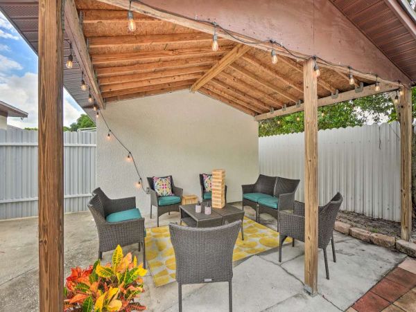 Tampa Vacation Home Five Bedroom