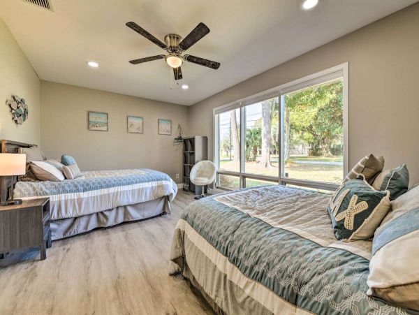 Tampa Vacation Pool Home Five Bedroom