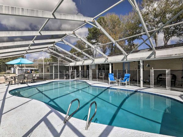 Tampa Vacation Pool Home Five Bedroom