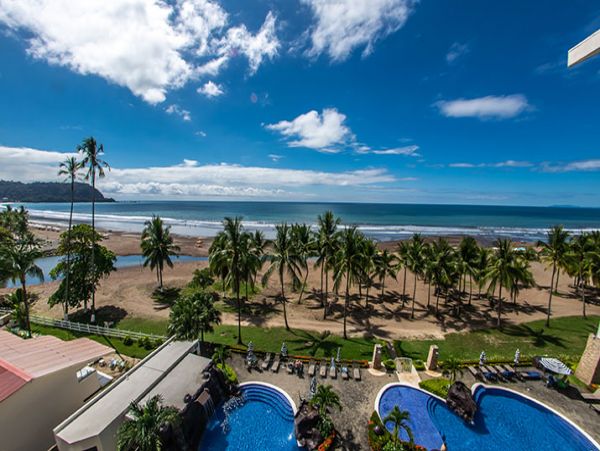 Modern 3 Bedroom Condo in Jaco