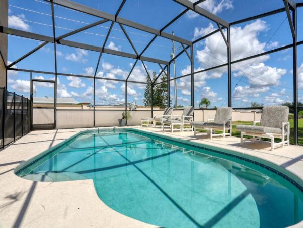 Haines City Vacation Home Four Bedroom with Pool