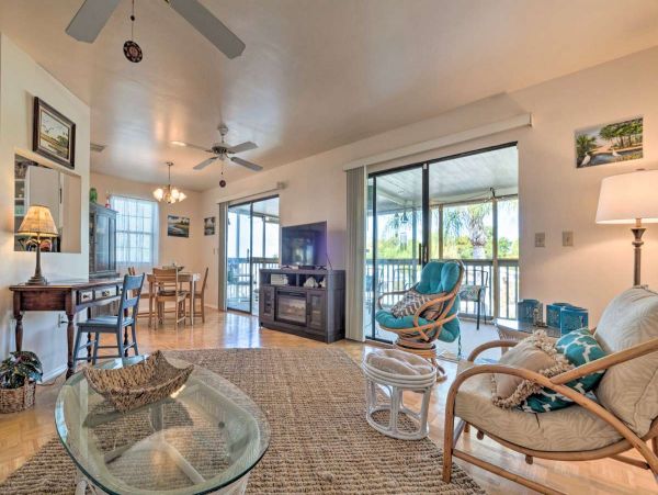 Hudson Vacation Home Two Bedroom