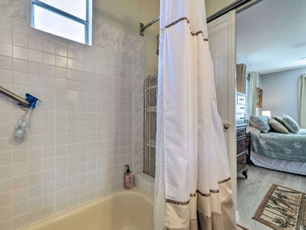 Hudson Vacation Home Two Bedroom
