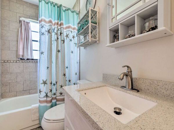 Hudson Vacation Home Two Bedroom