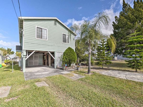 Hudson Vacation Home Two Bedroom
