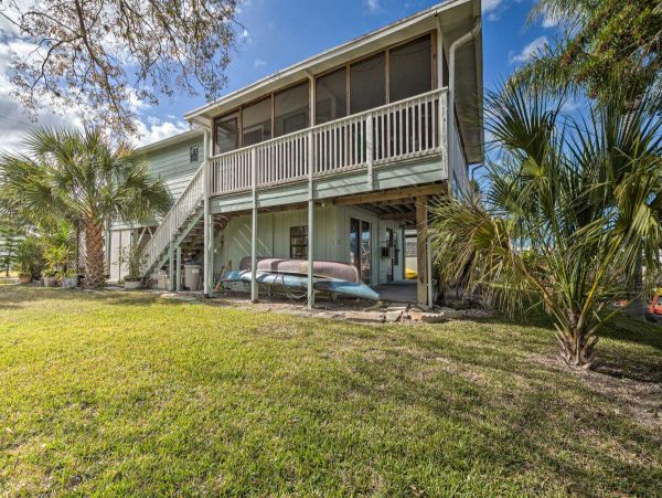 Hudson Vacation Home Two Bedroom