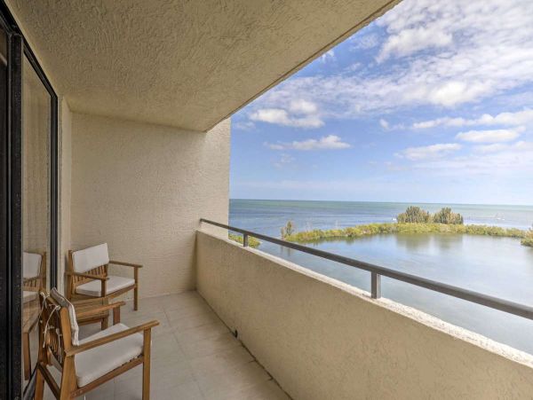 Hudson Vacation Condo Two Bedroom