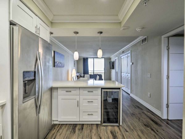 Hudson Vacation Condo Two Bedroom