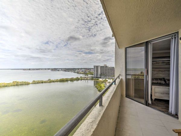 Hudson Vacation Condo Two Bedroom