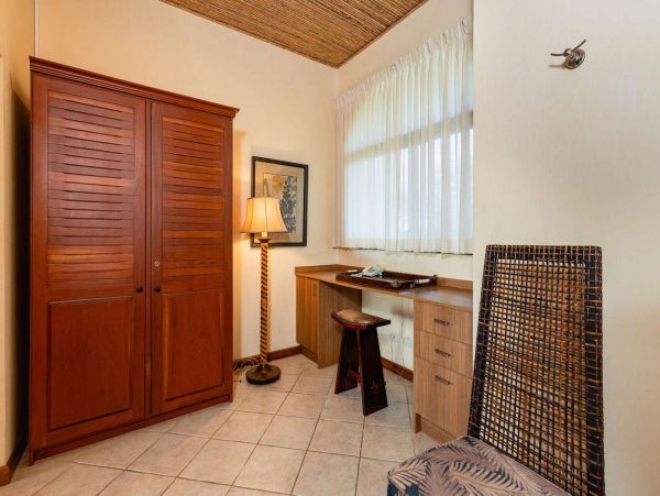 Ocean view 3 bedroom rental only 500 meter to Flamingo Beach