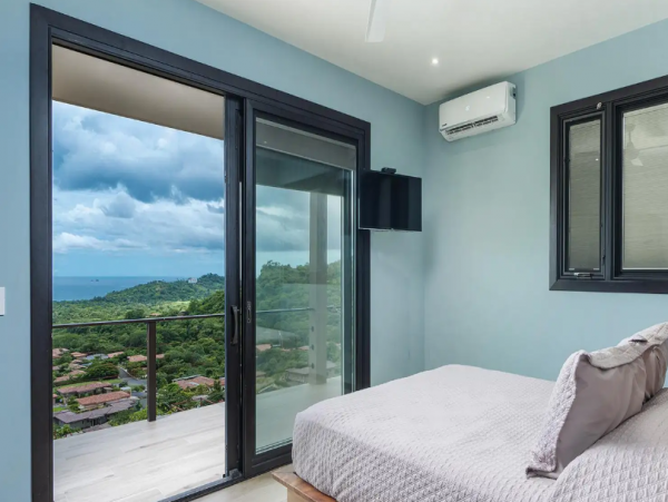Luxury Ocean View 6 Bedroom Vacation Rental