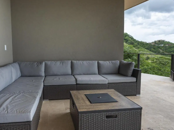 Luxury Ocean View 6 Bedroom Vacation Rental