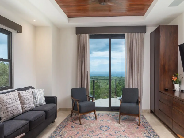 Luxury Ocean View 6 Bedroom Vacation Rental