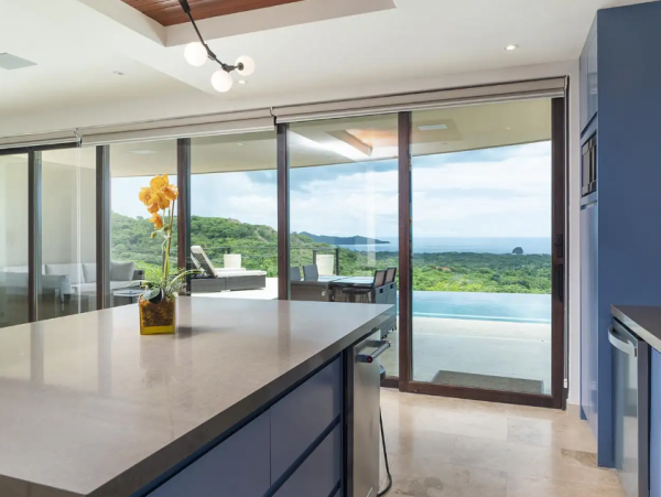 Luxury Ocean View 6 Bedroom Vacation Rental