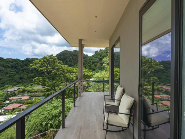 Luxury Ocean View 6 Bedroom Vacation Rental