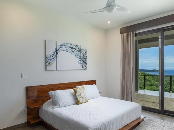 Luxury Ocean View 6 Bedroom Vacation Rental