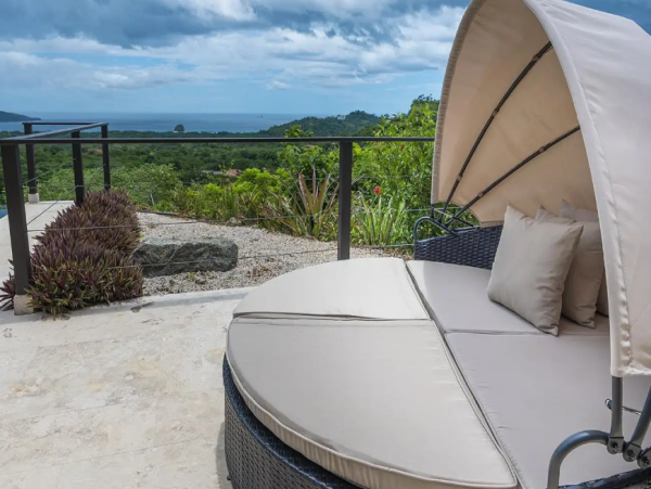 Luxury Ocean View 6 Bedroom Vacation Rental