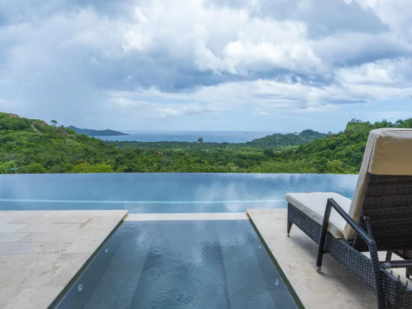 Luxury Ocean View 6 Bedroom Vacation Rental