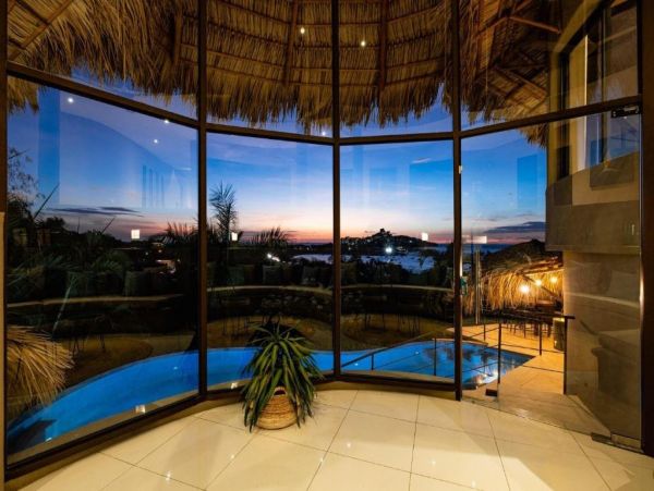 Playa Flamingo Home 1034497