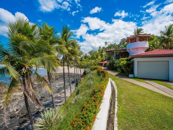 Playa Flamingo Vacation Home Seven Bedroom On Beach