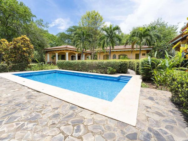 Brasilito Vacation Home + Loft Guest House