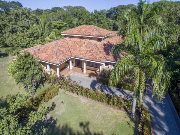 Brasilito Vacation Home + Loft Guest House