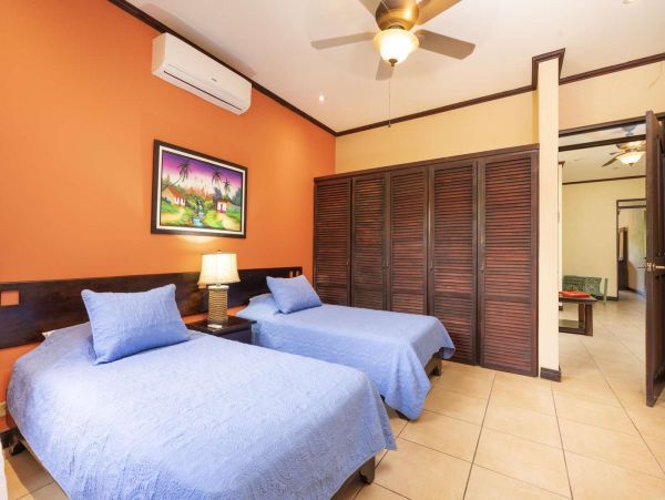Brasilito Vacation Home + Loft Guest House