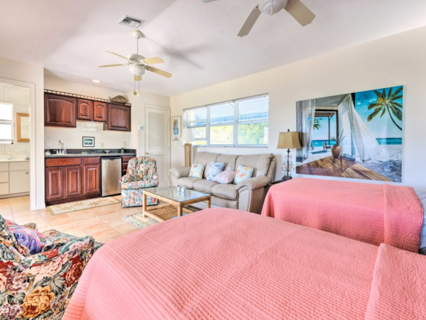 Key Largo 3 Bedroom Pool Rental with Guest House