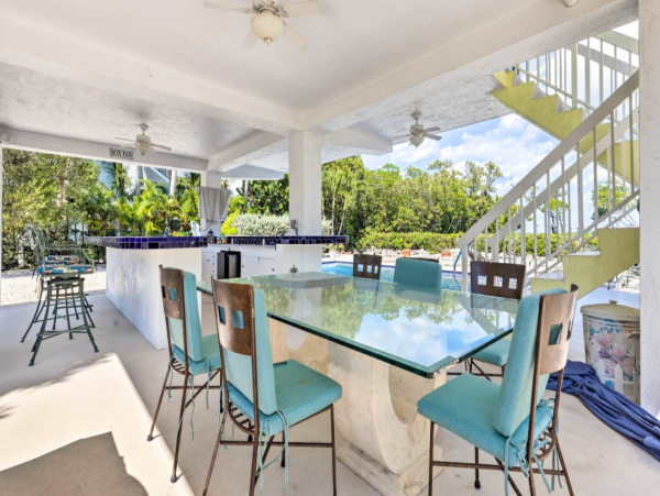 Key Largo 3 Bedroom Pool Rental with Guest House
