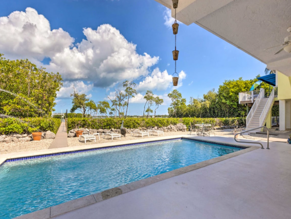 Key Largo 3 Bedroom Pool Rental with Guest House