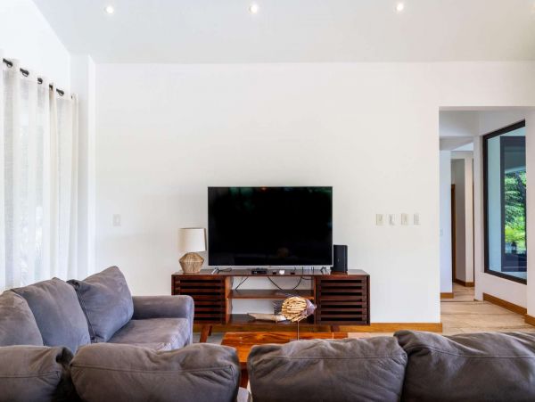 Three Bedroom Luxury Vacation Rental in Tamarindo