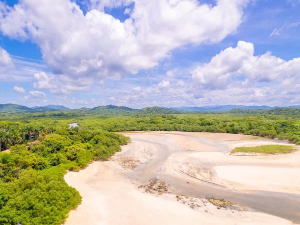 Luxurious Beachfront Vacation Rental in Tamarindo 3 Bedroom