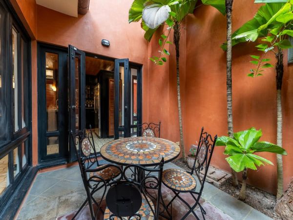 Luxurious Beachfront Vacation Rental in Tamarindo 3 Bedroom