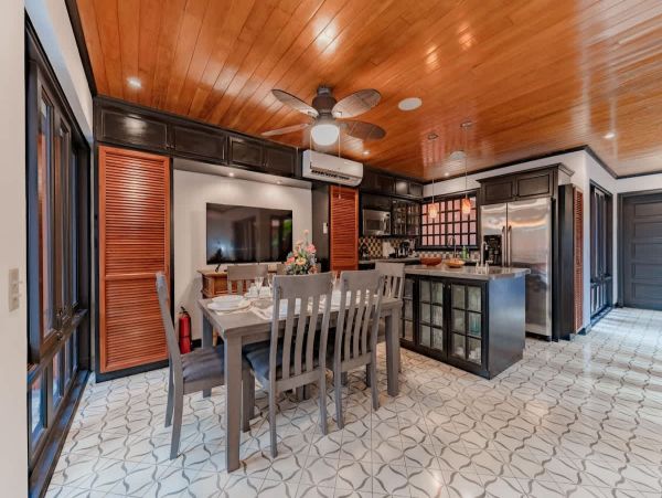 Luxurious Beachfront Vacation Rental in Tamarindo 3 Bedroom