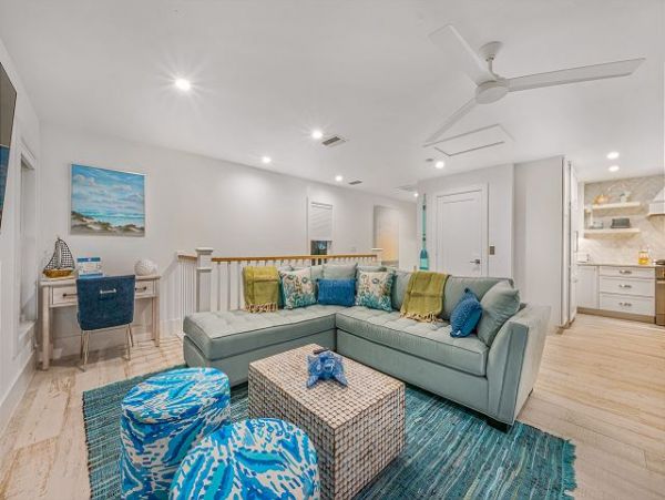 Anna Maria Four Bedroom Vacation Home walk to the Beach