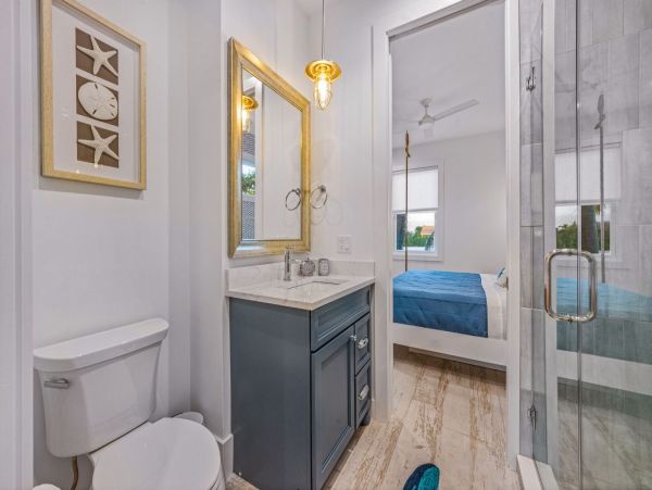 Anna Maria Four Bedroom Vacation Home walk to the Beach