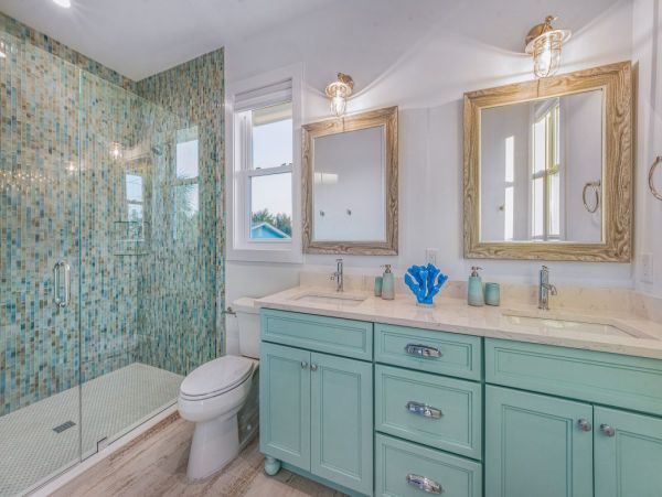 Anna Maria Four Bedroom Vacation Home walk to the Beach