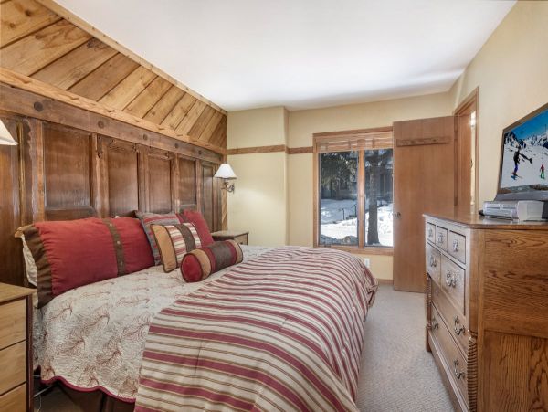 Beaver Creek Vacation Townhome Four Bedroom