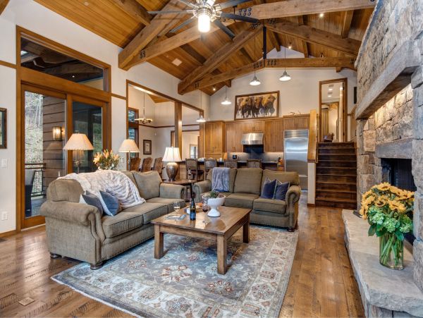 Luxury Vacation Home Teton Village with Great Views & Spa