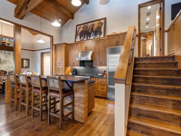 Luxury Vacation Home Teton Village with Great Views & Spa