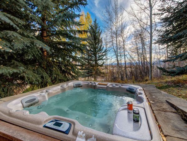 Luxury Vacation Home Teton Village with Great Views & Spa