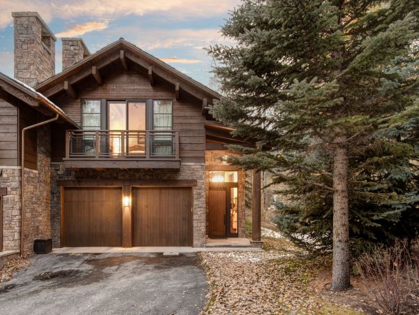 Luxury Vacation Home Teton Village with Great Views & Spa