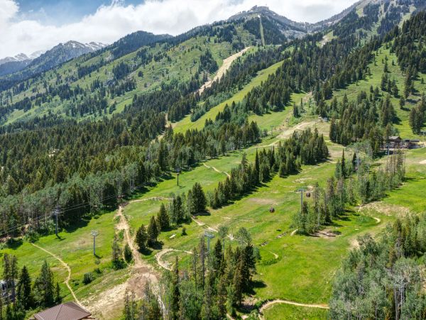 Luxury Vacation Home Teton Village with Great Views & Spa