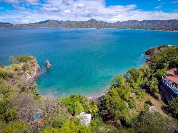 Vacation Villa in Playa Flamingo with Great Views & Close to Beach