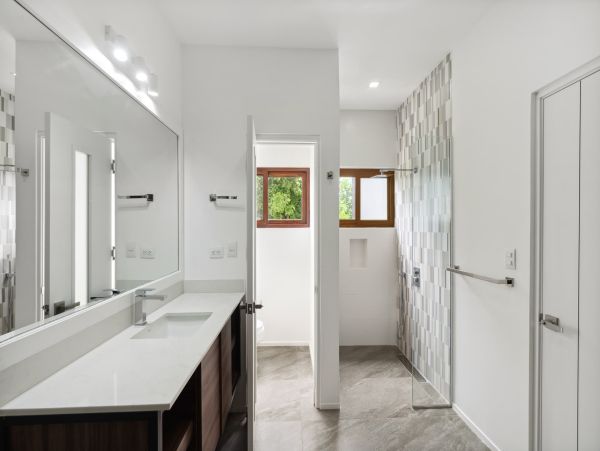 Vacation Villa in Playa Flamingo with Great Views & Close to Beach