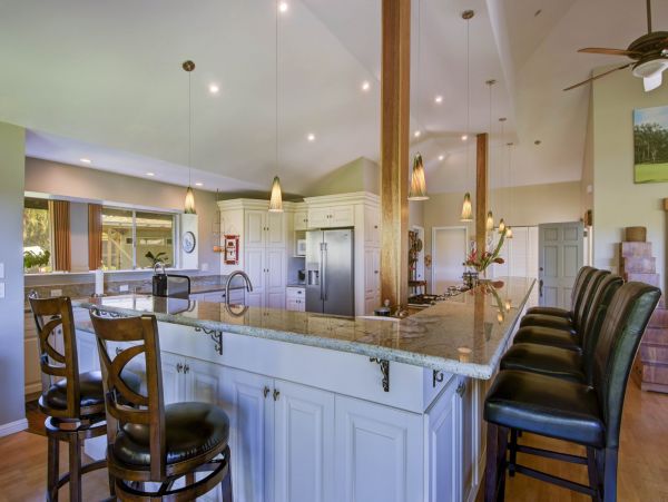 Princeville Vacation Pool Home Six Bedroom Walk to Beach