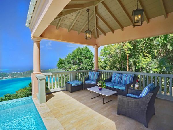 Stunning Gated Property with Bay Views, Heated Pool, Gym & Yoga Studio