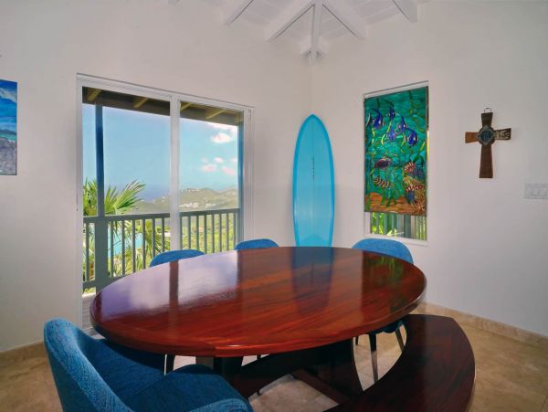 Stunning Gated Property with Bay Views, Heated Pool, Gym & Yoga Studio