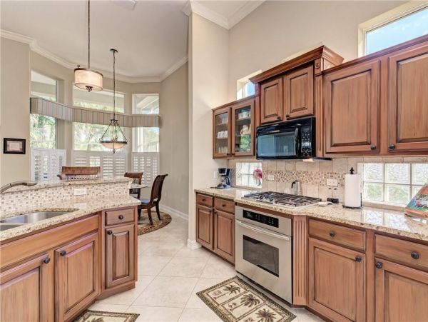 Gorgeous Two Bedroom Plus Den Vacation Home in Palmetto