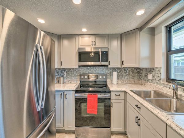 Bright Venice Rental with private pool